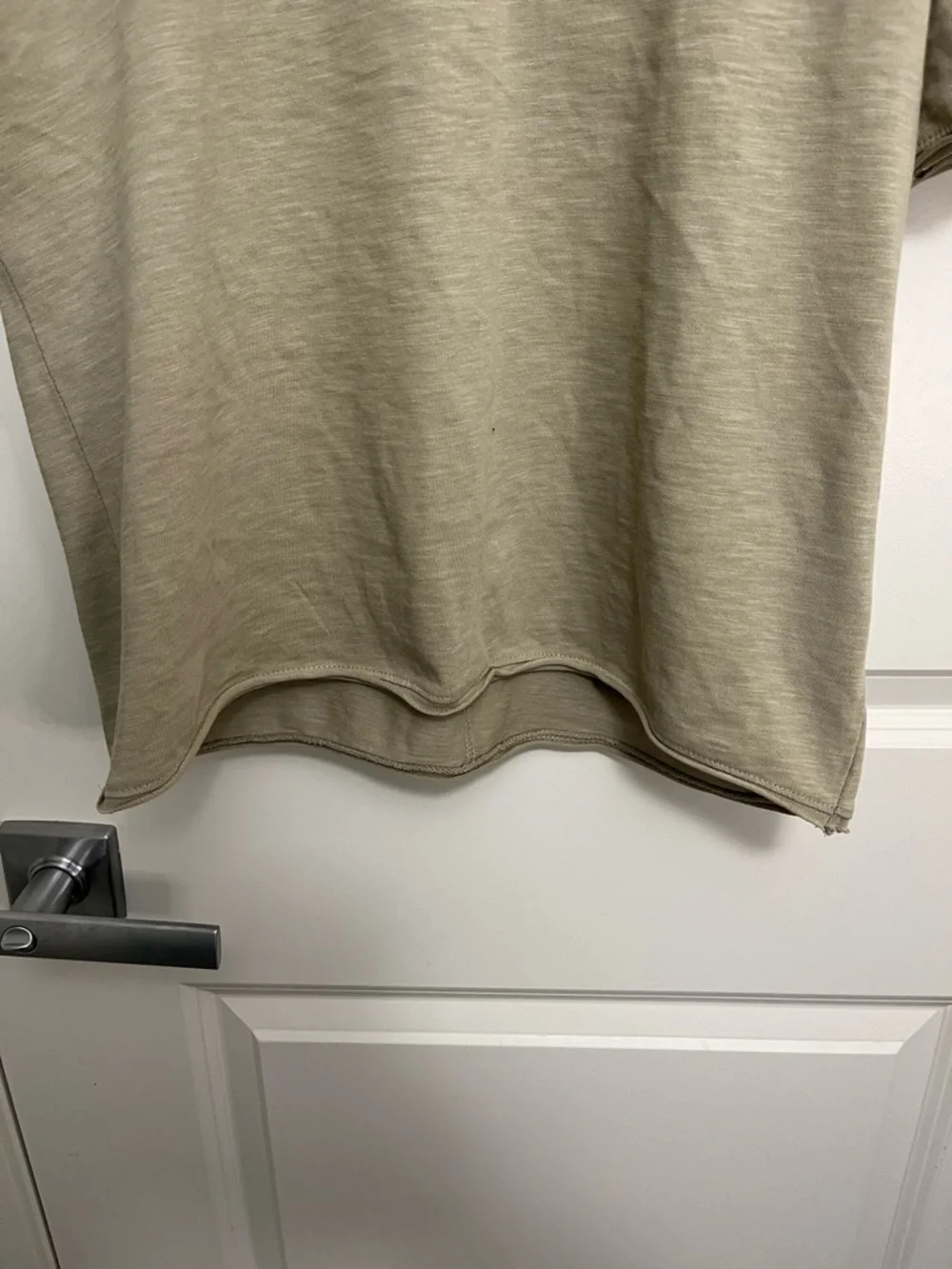 Zara Women's Light Olive Short Sleeve Tee in size L - Picture 3 of 7